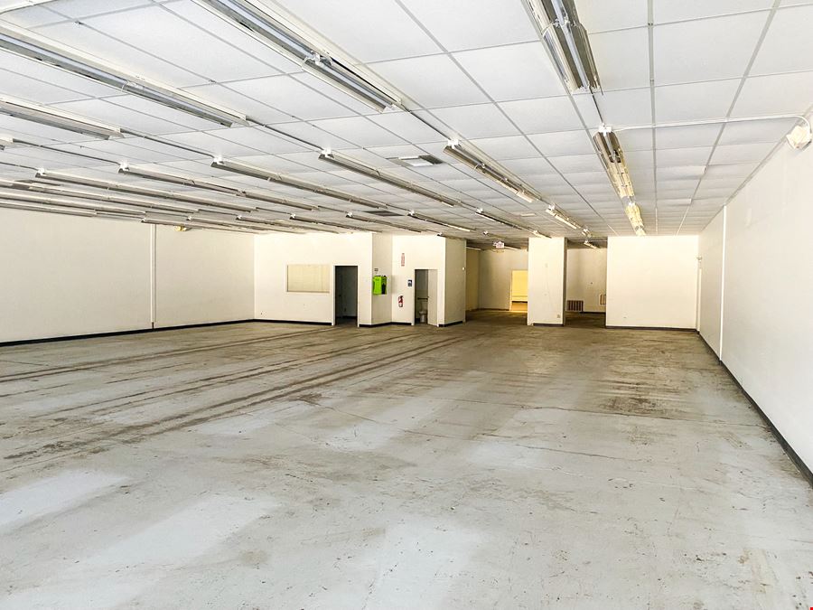 EAST KELLOGG RETAIL CENTER