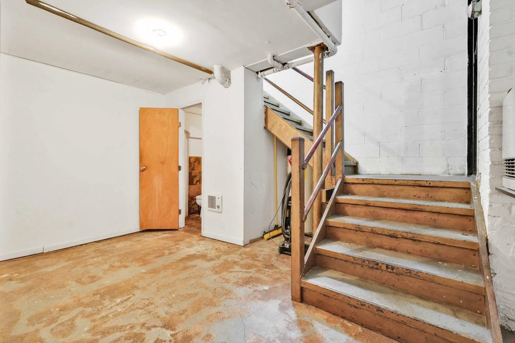 282 Scholes St