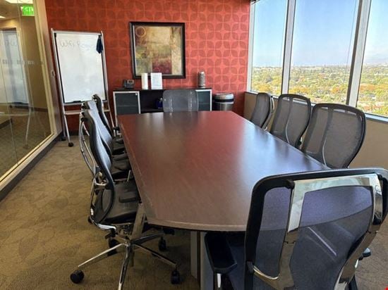 Regus - Los Angeles - Sepulveda Center