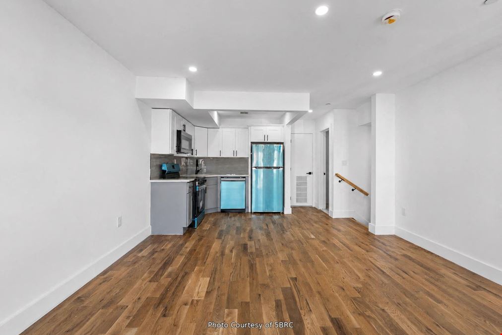 1116 Blake Ave