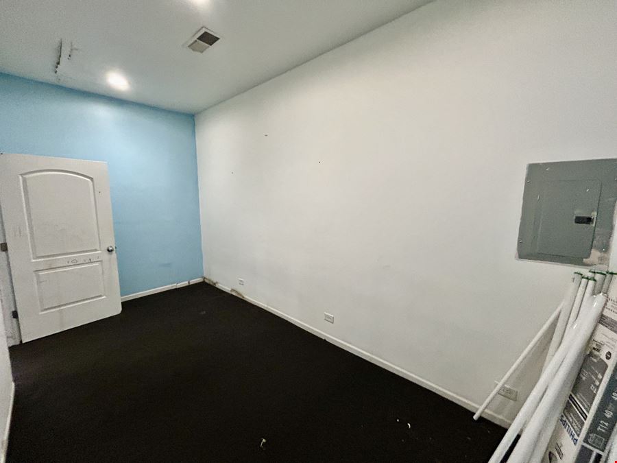 5958 W North - +/-1,000 SF Commercial Storefront for Lease