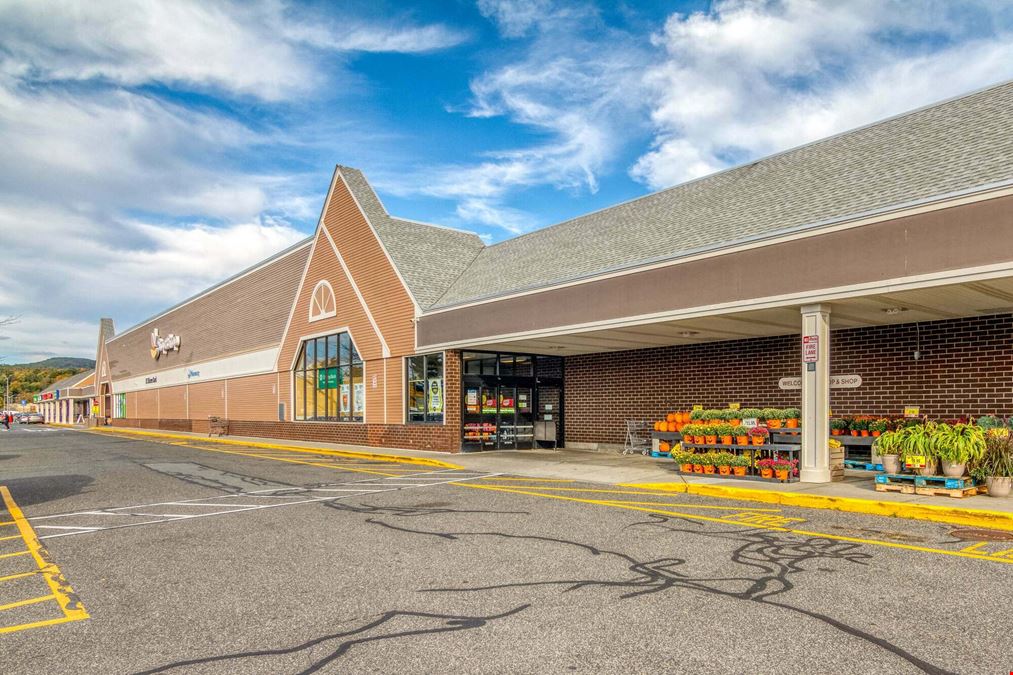 Stop & Shop Plaza Pittsfield MA