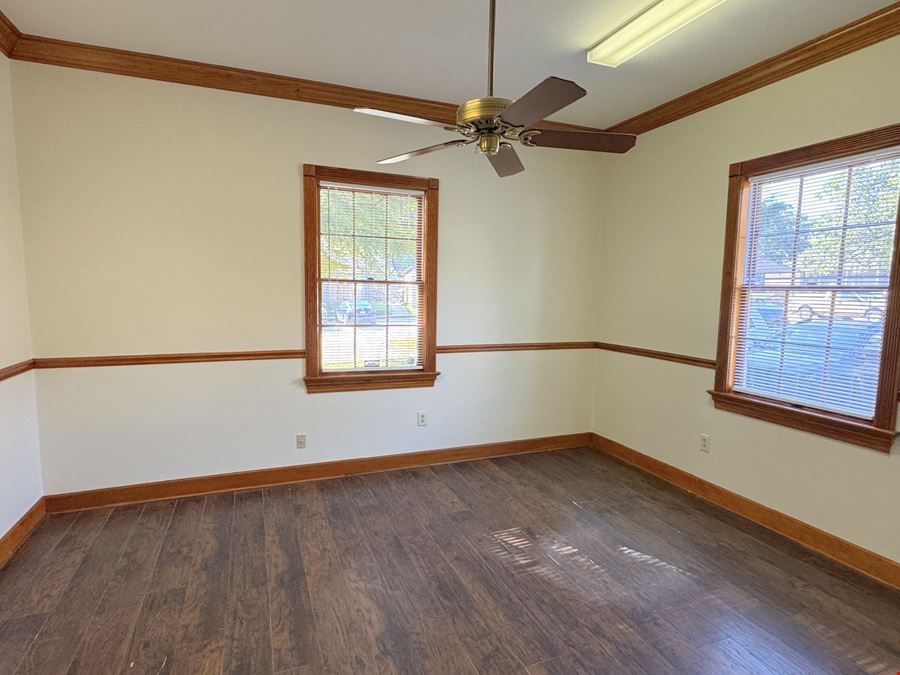 Classic Wrenwood Office Space