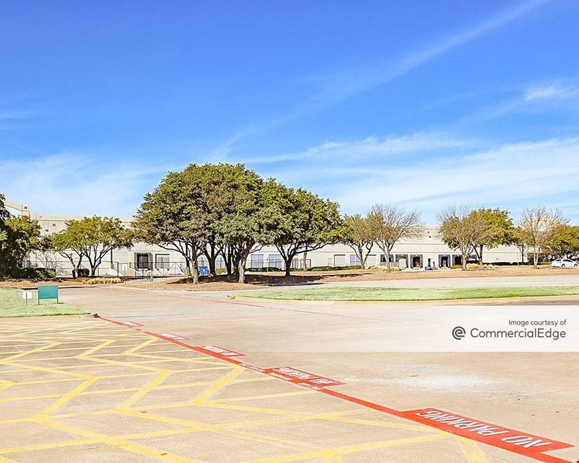 2450 SW Grapevine Pkwy