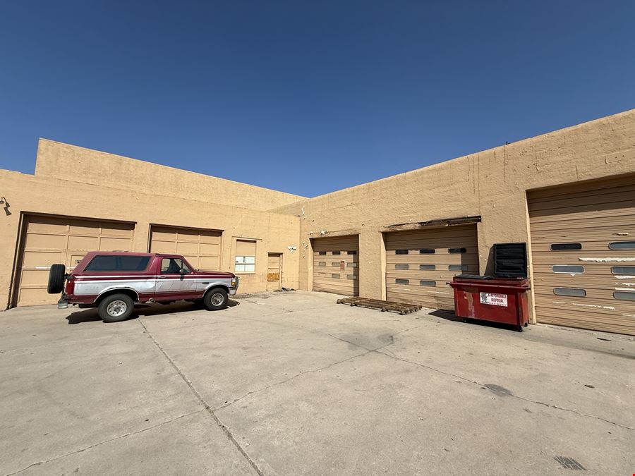 115 S Grand Ave