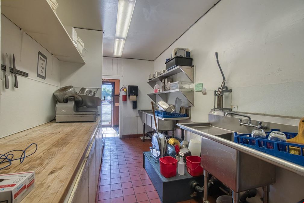 Kelseyville Pizza Business Opportunity