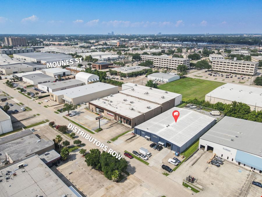 ±12,500 SF Warehouse and Office in Industrial Elmwood