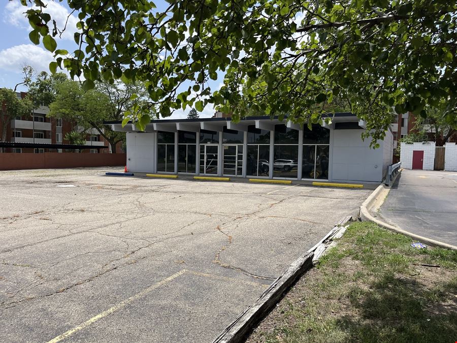 3115 W 13 Mile Rd