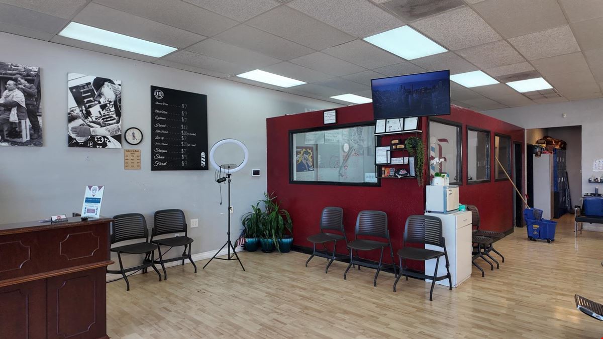 Metro Village - Retail Center - 6% CAP Investment Opportunity