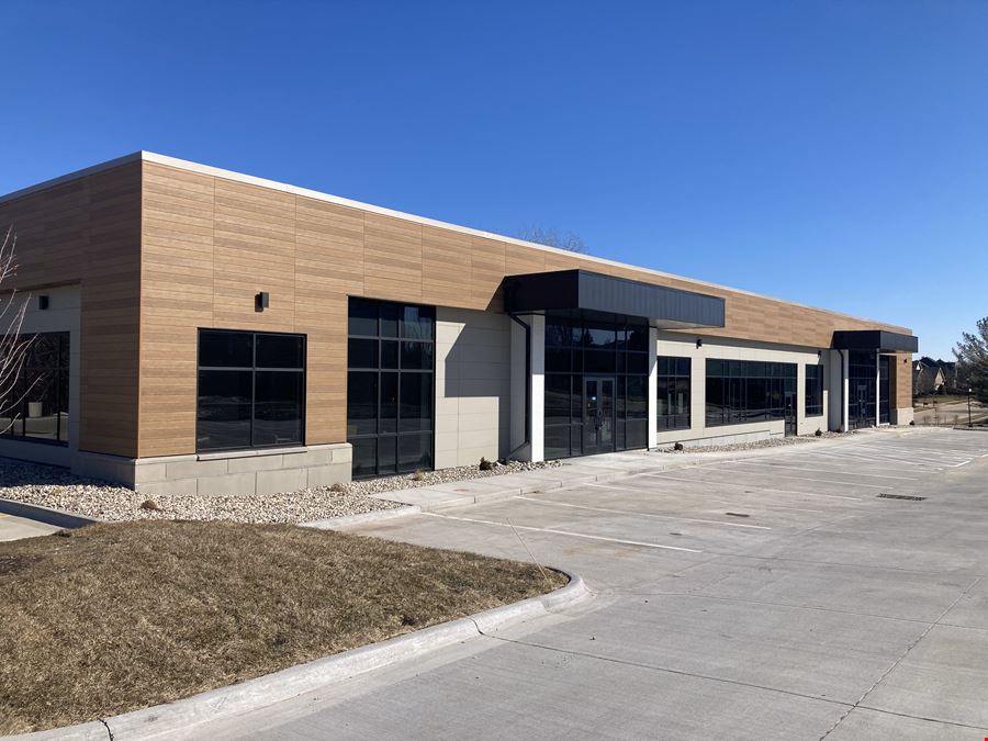 2306 56th Ave W, 8,000