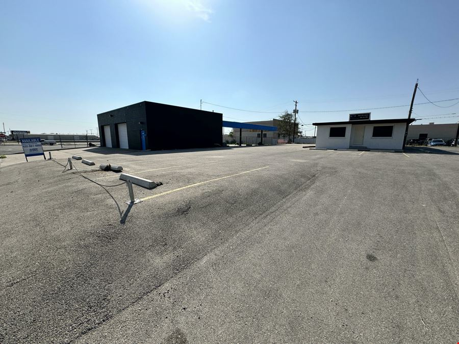 2-Bay Auto Mechanic Station in Downtown Odessa