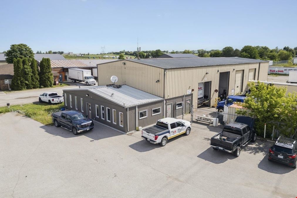 3378 Putnam Road, Putnam, ON