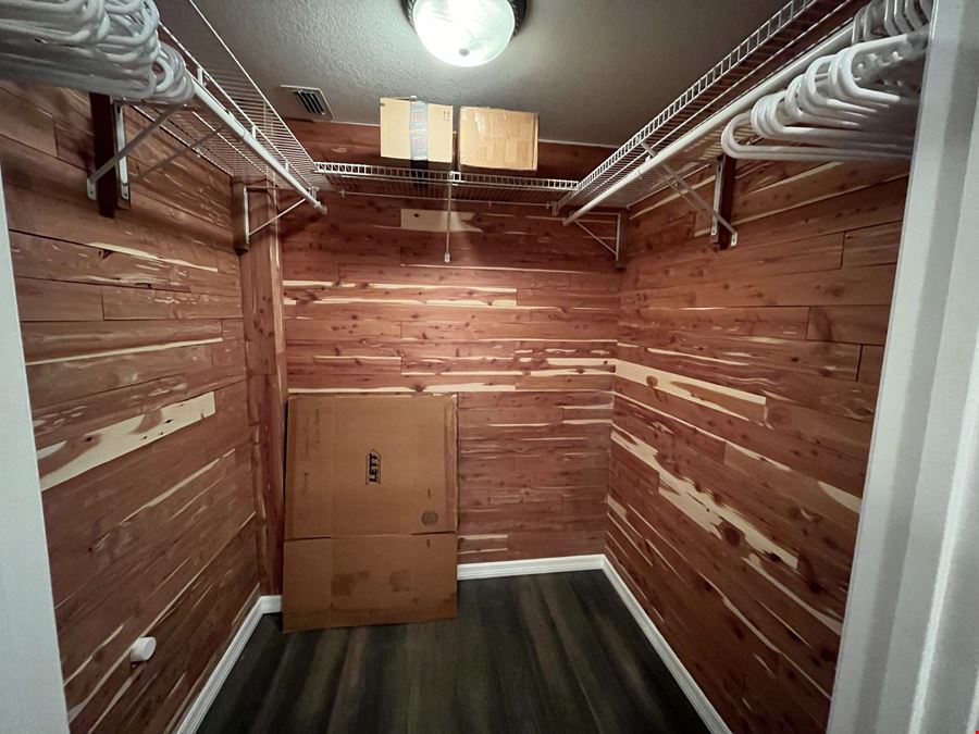 1891 Porter Lake Dr Unit 110