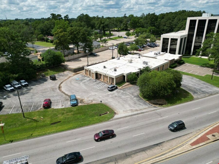 3025 & 3027 S SE Loop 323