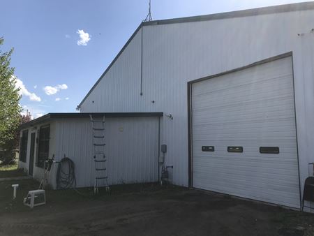 Preview of Industrial space for Rent at 9026 Kautzman Rd