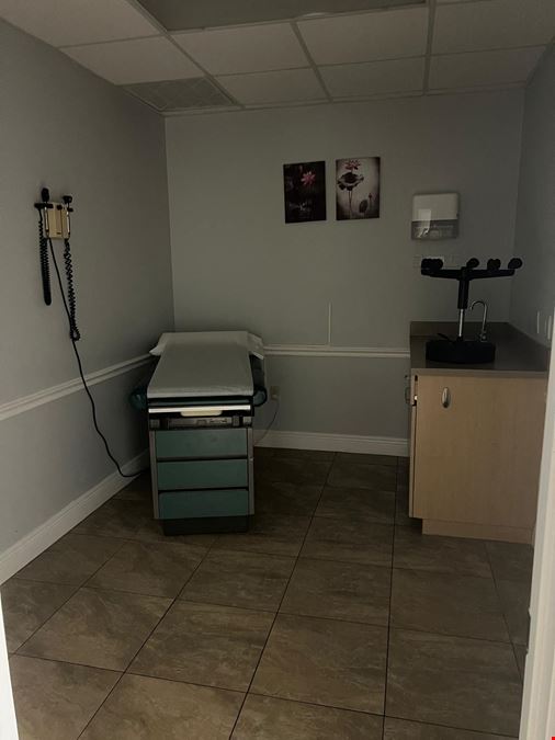 MEDICAL OFFICE - WEST COLONIAL SUBMARKET