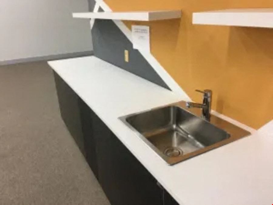6532 SF Suite 140 Professional and Medical Office Space