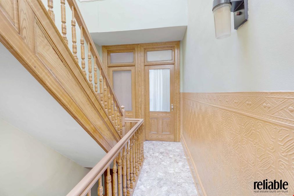 59-05 Catalpa Ave