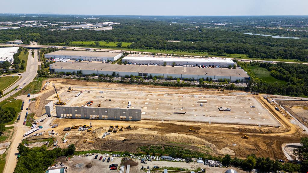 326,630 SF Under Construction