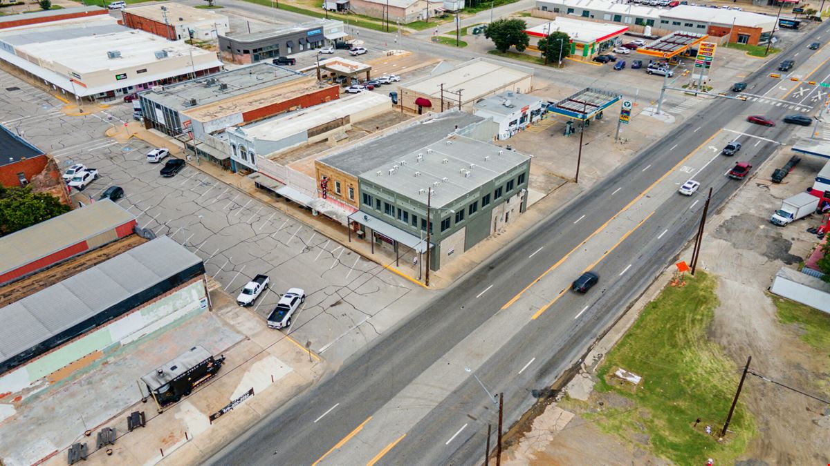 Corner-Lot Commercial Asset in Downtown Hearne