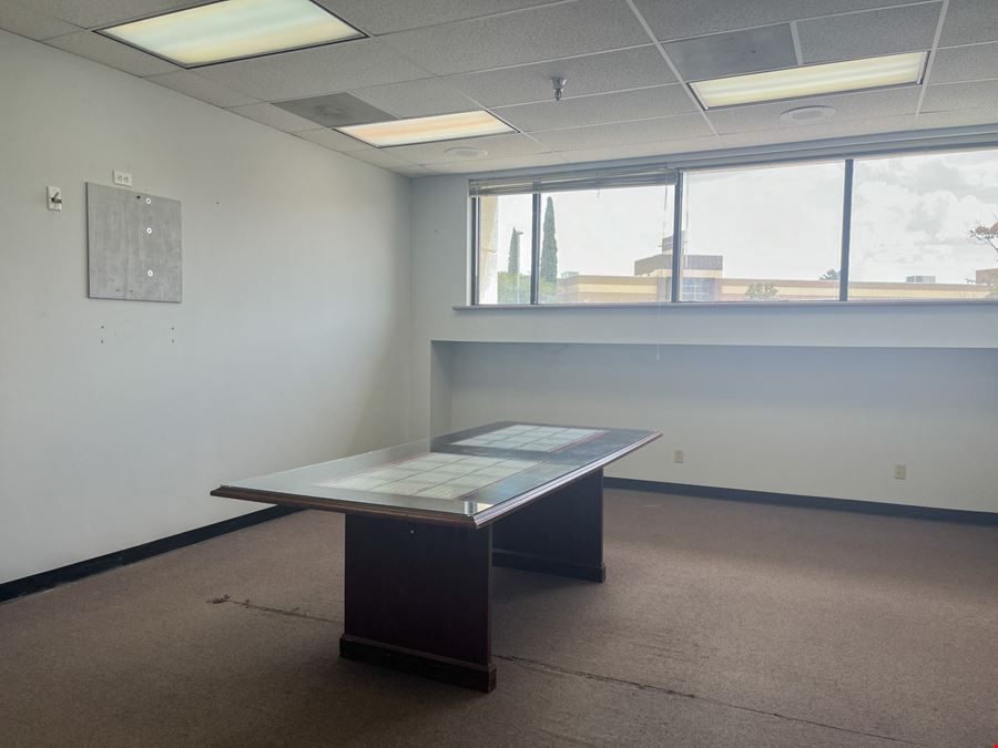 Office Suites Available in Investar Tower