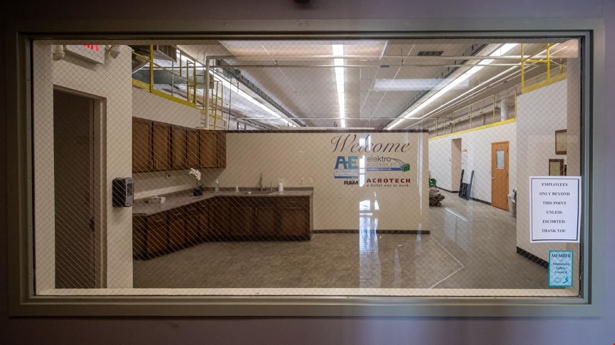Prime Industrial Flex Space for Lease