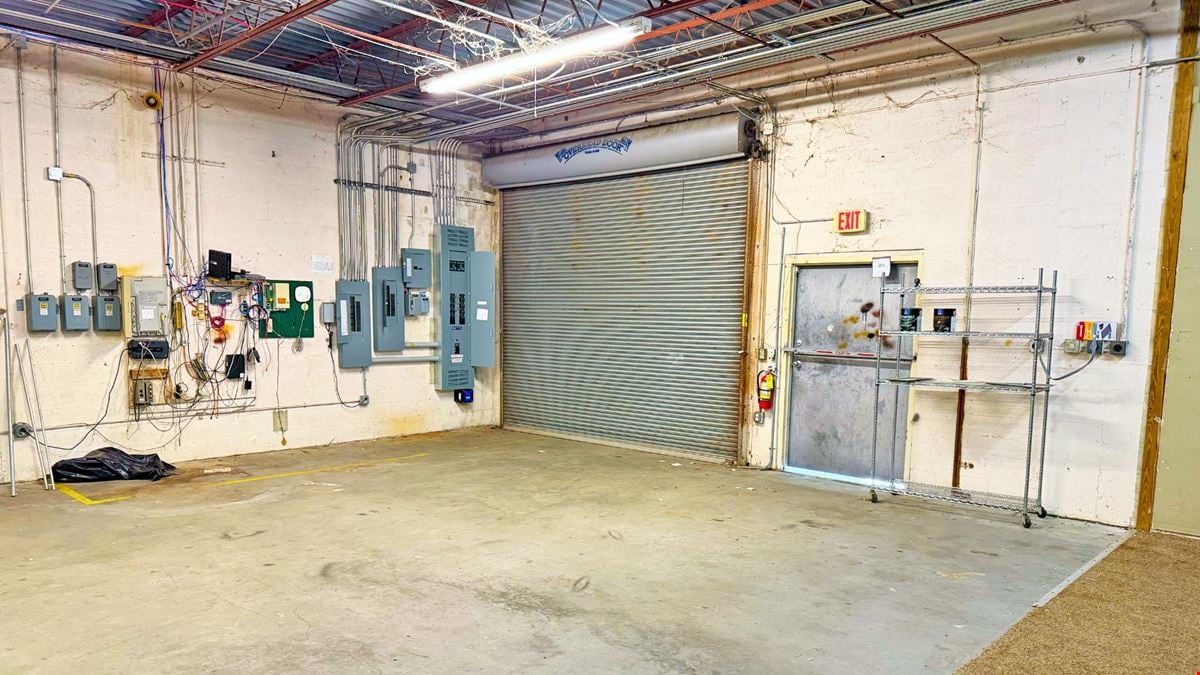 Single-Tenant Freestanding Retail