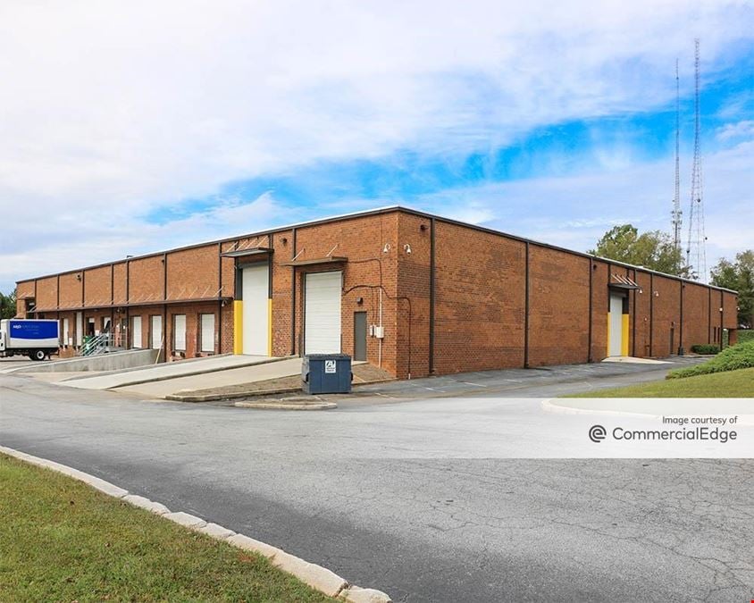 1700 & 1721 Oakbrook Drive