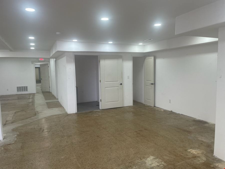 5,195± SF Renovated Building Zoned C2 - Louisville KY