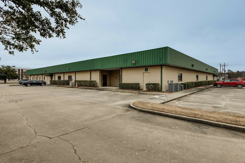 Leased Office A-Credit Tenant w/Modified Net Lease