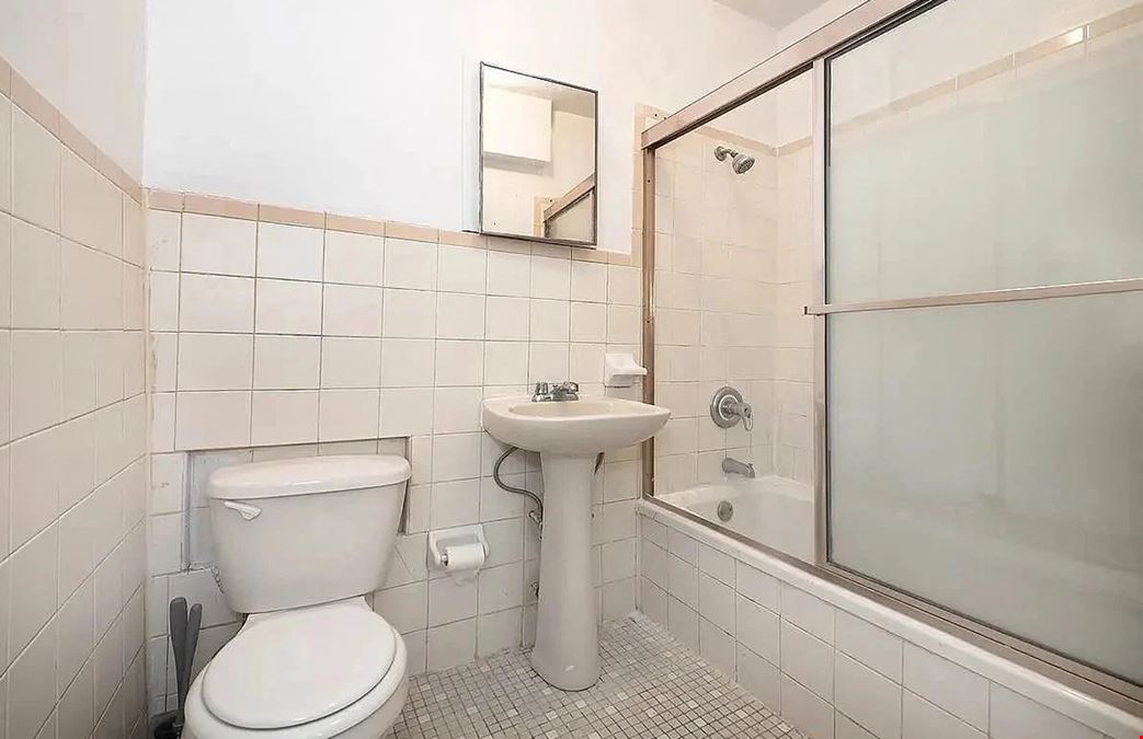 52 West 125th St