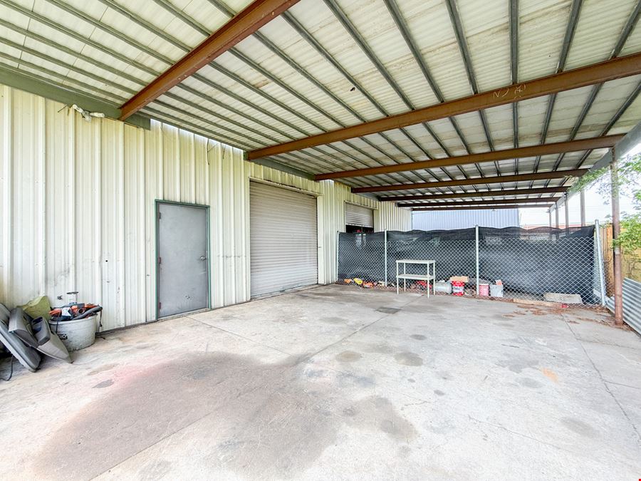 MSY Adjacent Office/Warehouse with Covered Rear Area