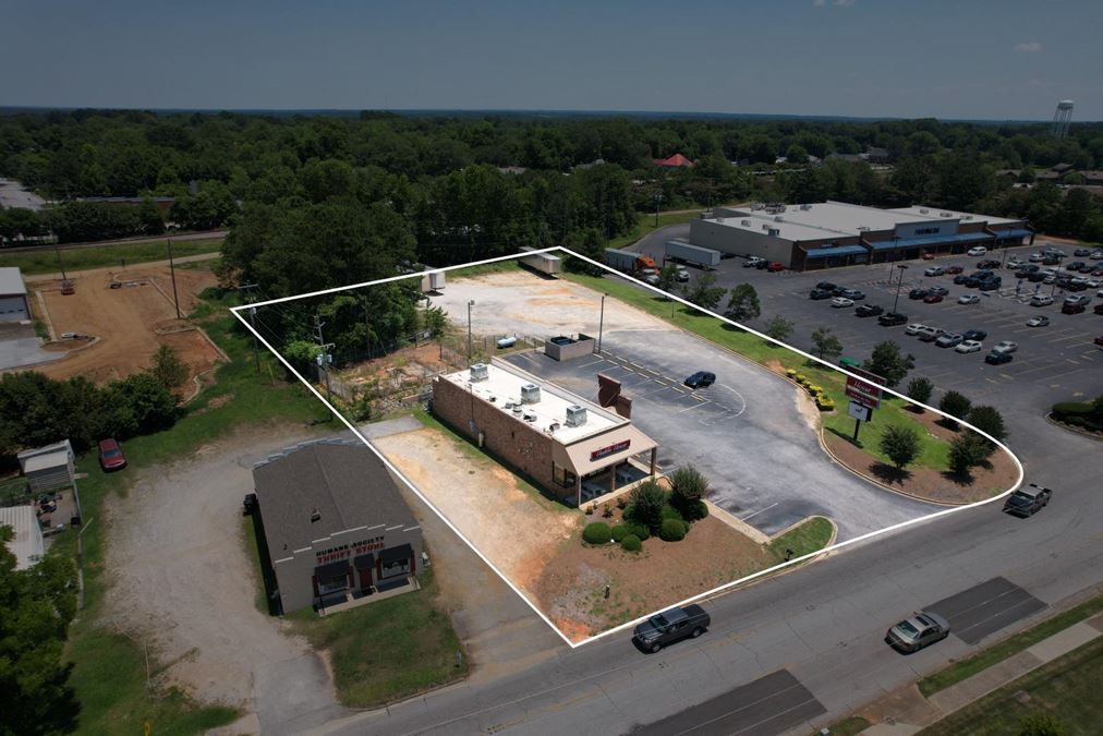 Former Huddle House