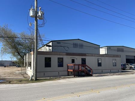 Preview of Industrial space for Rent at 5713 Cunningham Road