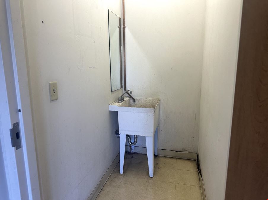3 Quest Drive, Unit 207