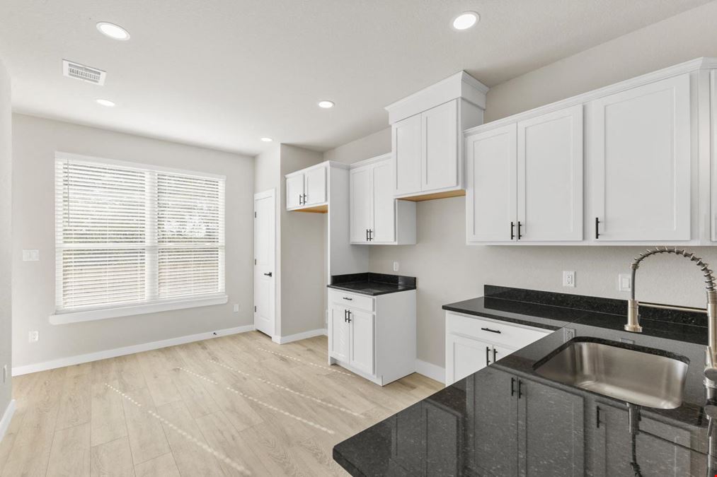 6 Unit Duplex Package in Brenham