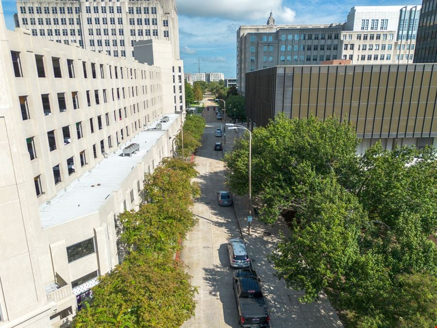 LaSalle Complex: Retail Space on Third Street in Downtown