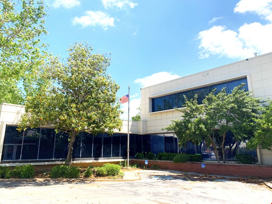 102 SW 3rd St.