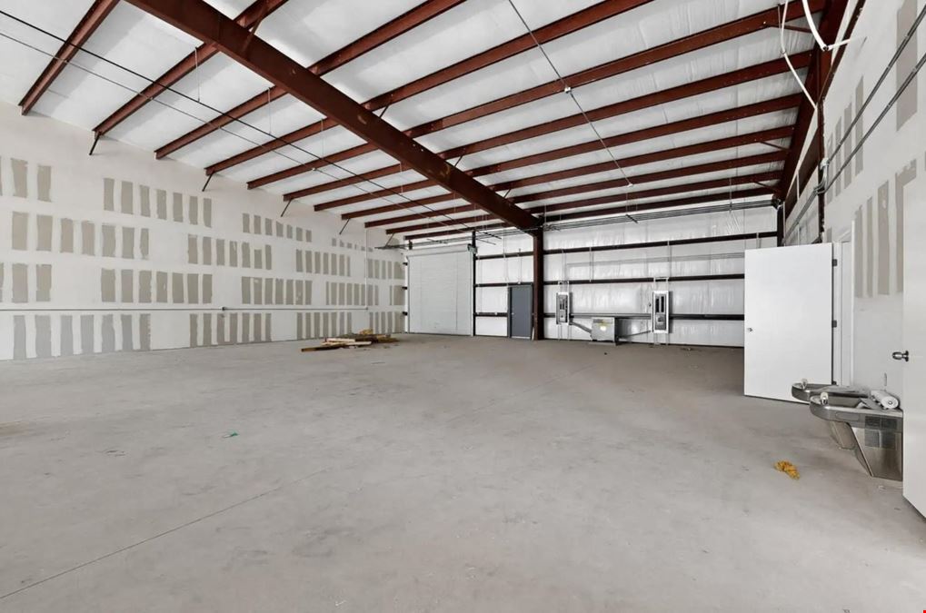 New Build Warehouse Suites Next to Airport & i-25