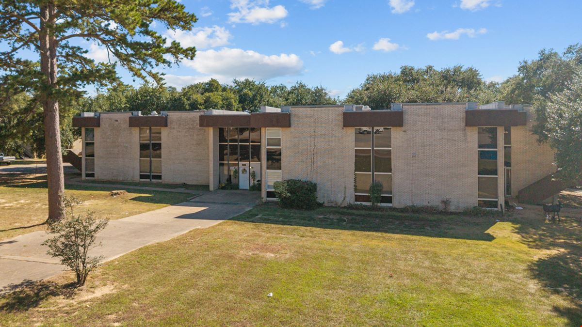 Former Campus (14 buildings)