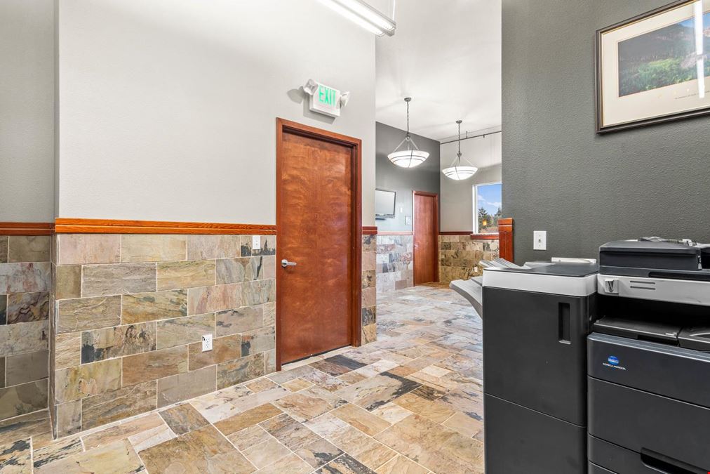 SilverRock Executive Suites