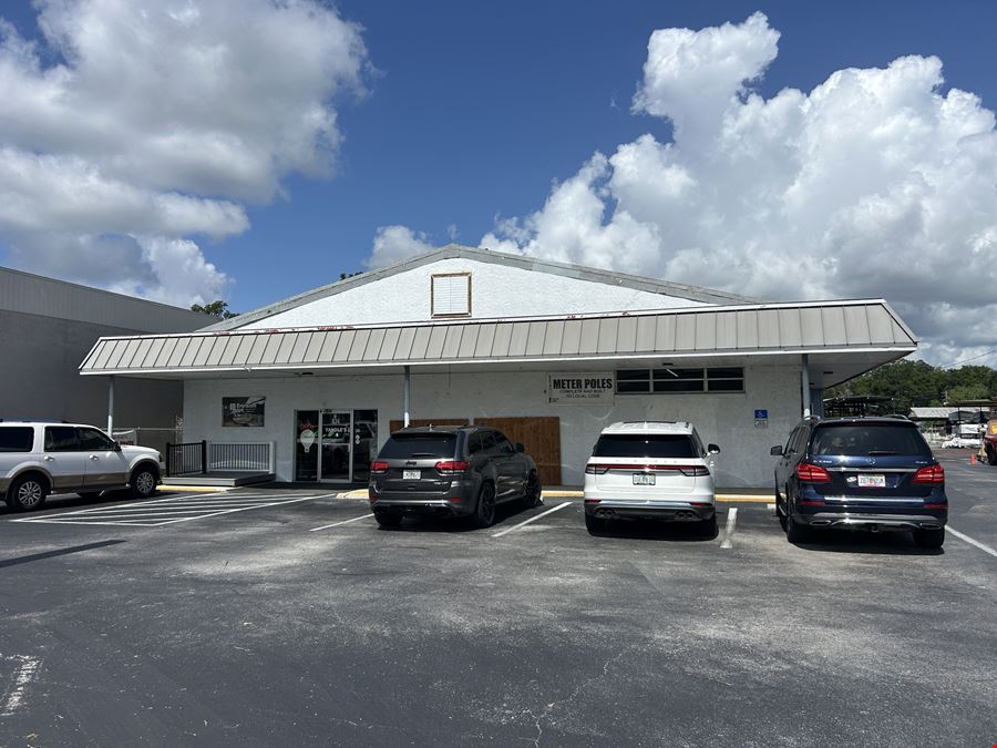 Materials/Lumber Facility on 5.6 Acres