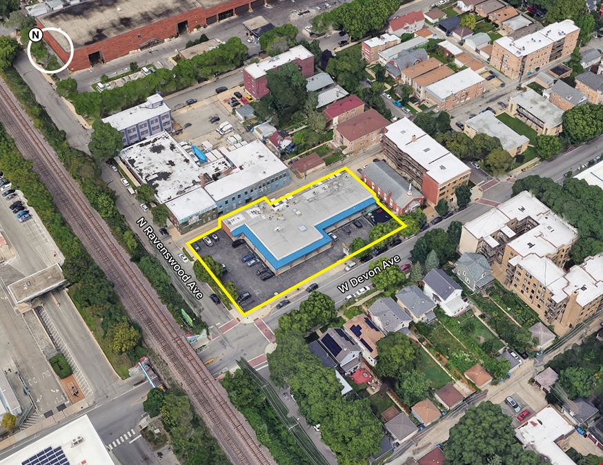 Ravenswood Center Retail | Last Unit Available