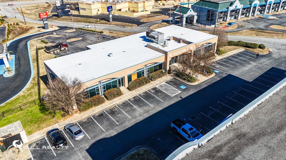North Macon Office Suites | ±2,767 SF - ±8,025 SF | Access to I-75
