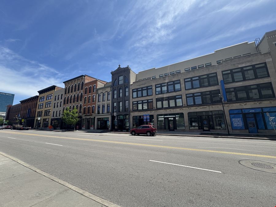 Fort Industry Square