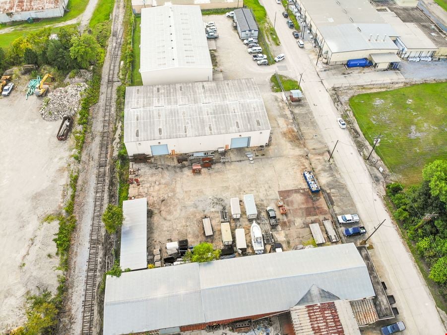 Strategic Industrial Warehouse with Laydown Yard for Lease Near I-110