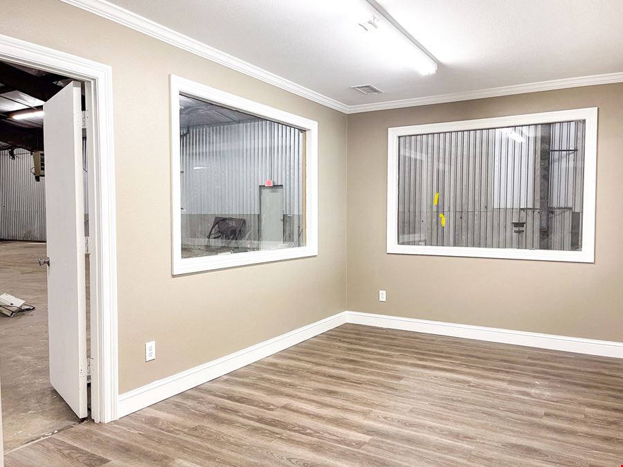 Renovated Office Warehouse with Yard just off Airline Hwy