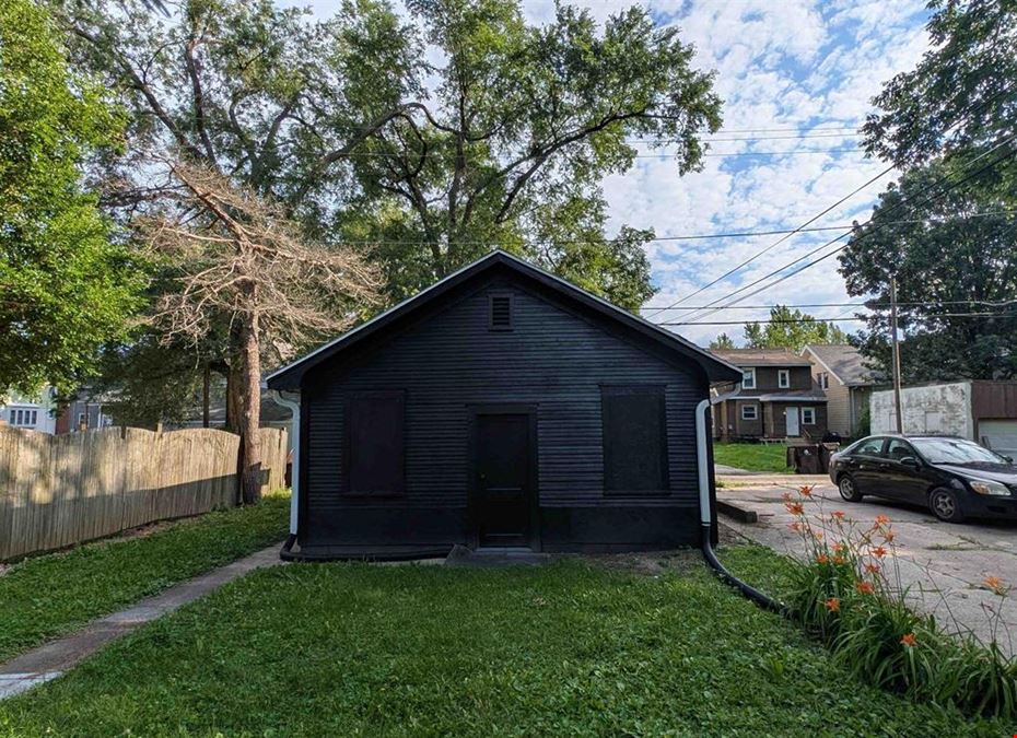 1611 W Barker Ave