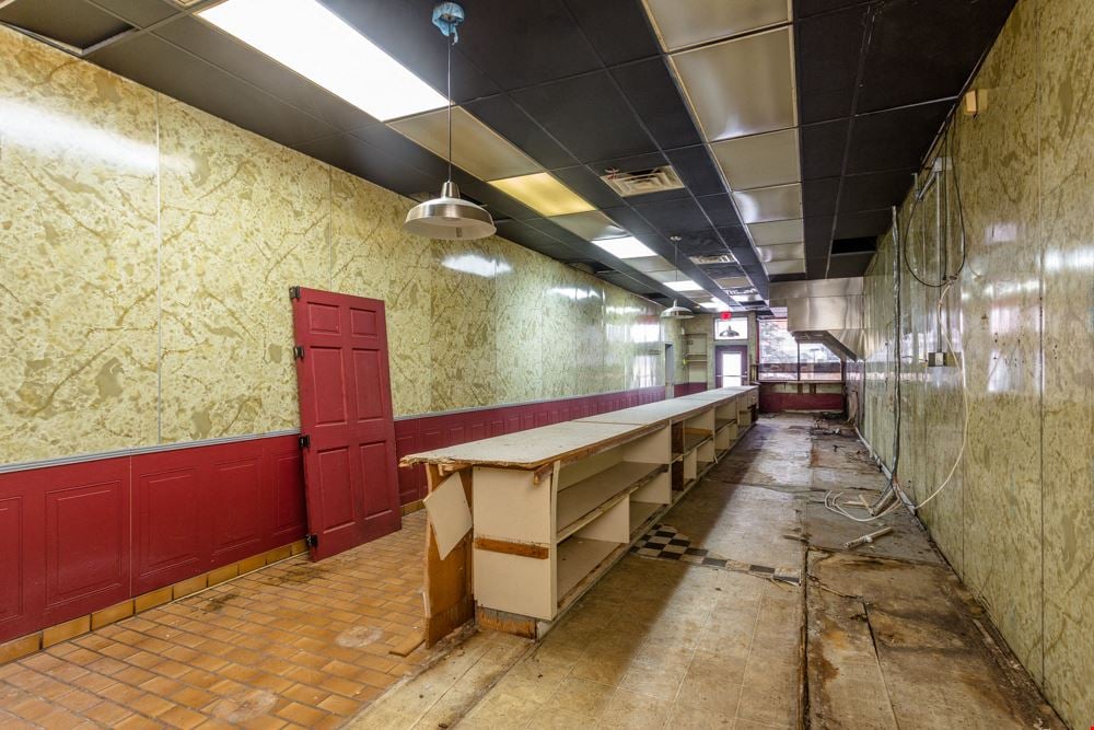 FORMER JESS' LUNCH LOCATION IN HISTORIC DOWNTOWN HARRISONBURG