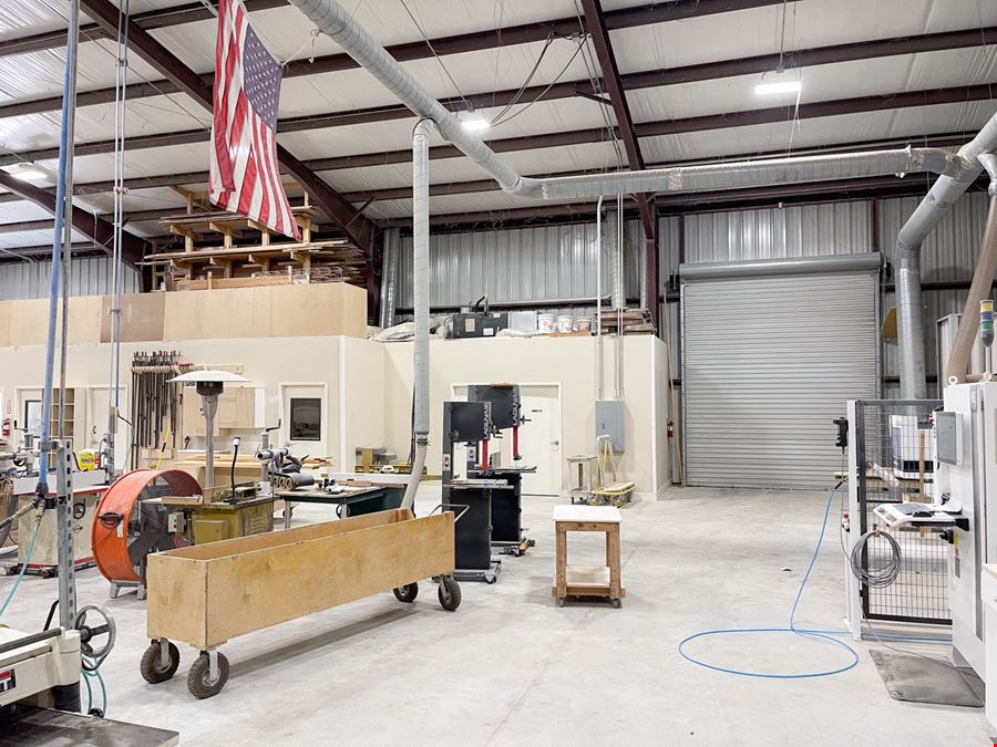 ±8,400 SF Like-New Warehouse with Three-Phase Power